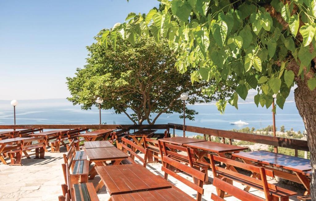 Villa Kristina - Ferienhaus Baska Voda - Topici, Private Outdoor Swimmingpool, Wifi Exteriör bild