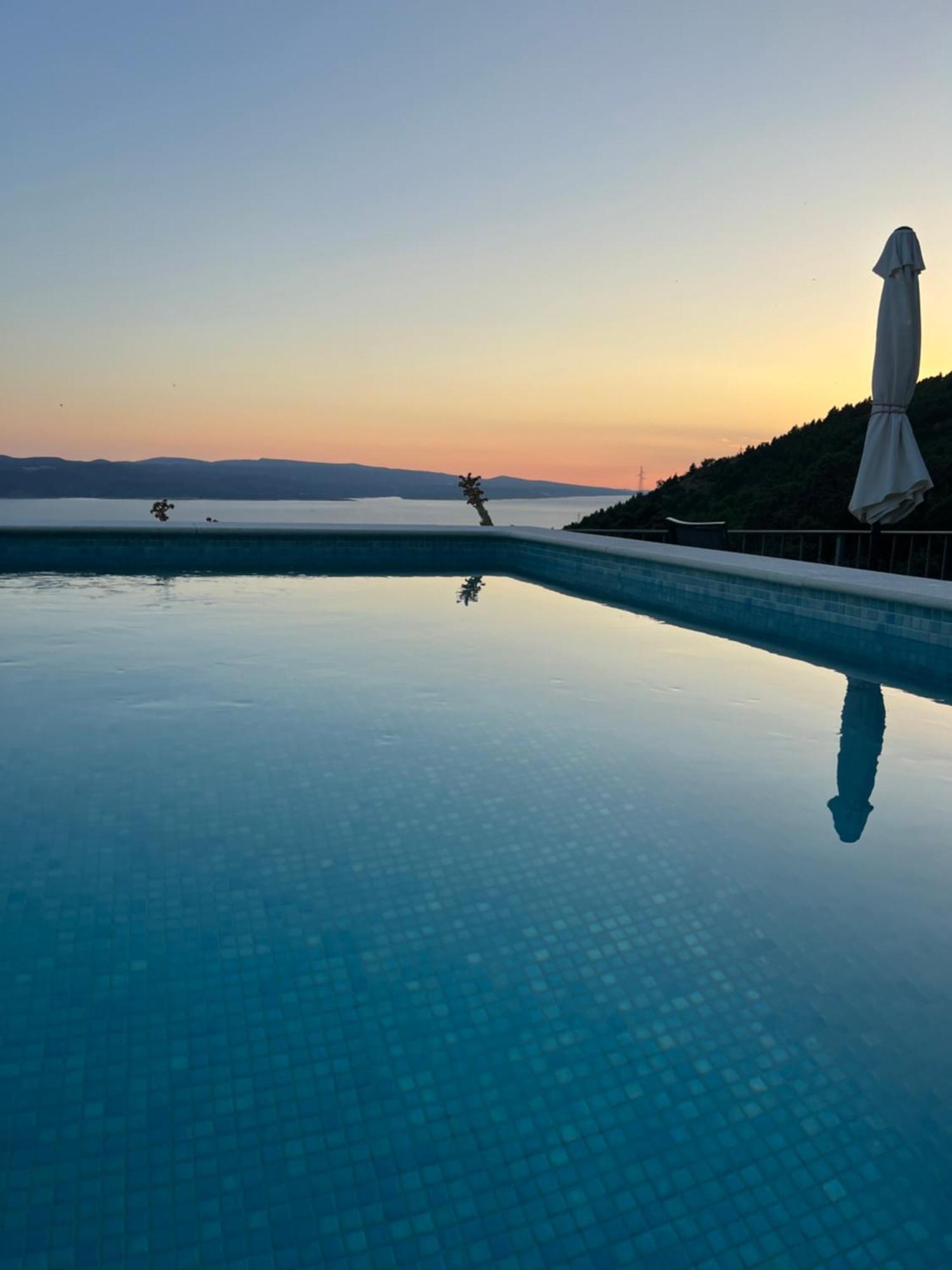 Villa Kristina - Ferienhaus Baska Voda - Topici, Private Outdoor Swimmingpool, Wifi Exteriör bild